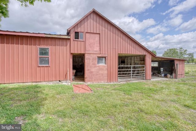 461 HARTLY RD, Hartly, DE 19953
