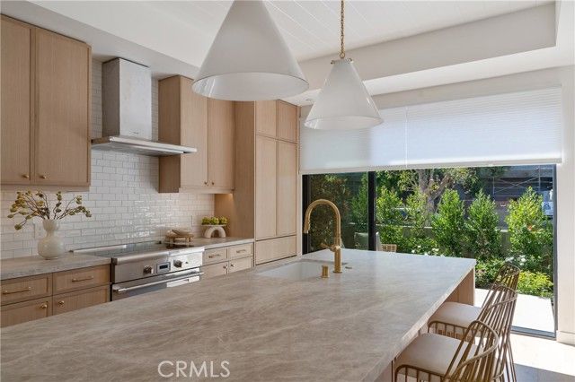 11825 Tennessee Avenue, Los Angeles, CA 90064