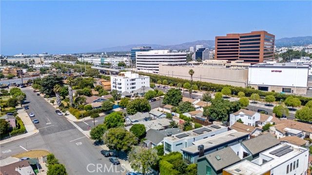 11825 Tennessee Avenue, Los Angeles, CA 90064