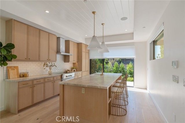 11825 Tennessee Avenue, Los Angeles, CA 90064