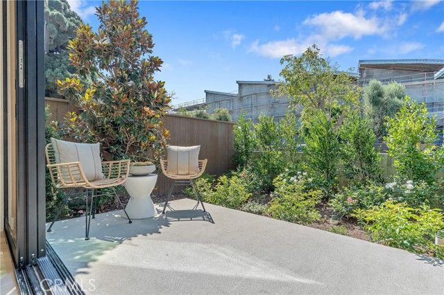 11825 Tennessee Avenue, Los Angeles, CA 90064