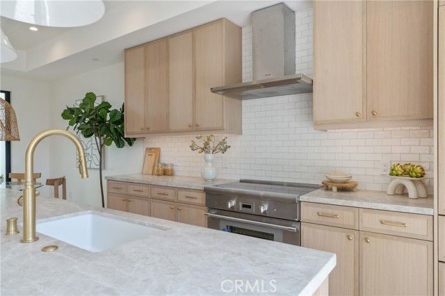 11825 Tennessee Avenue, Los Angeles, CA 90064