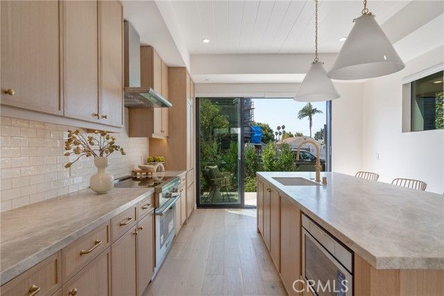 11825 Tennessee Avenue, Los Angeles, CA 90064