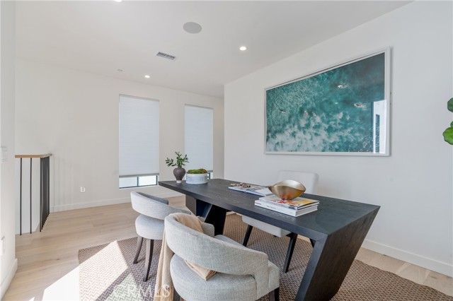 11825 Tennessee Avenue, Los Angeles, CA 90064