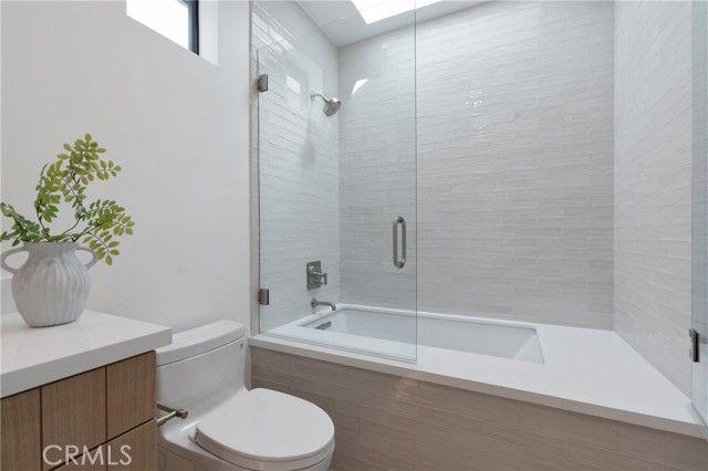 11825 Tennessee Avenue, Los Angeles, CA 90064