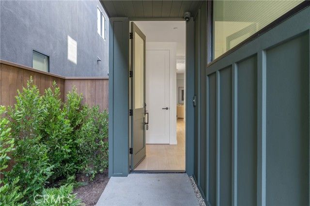 11825 Tennessee Avenue, Los Angeles, CA 90064