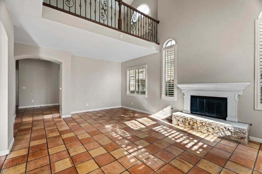 1892 Matin Cir 173, San Marcos, CA 92069