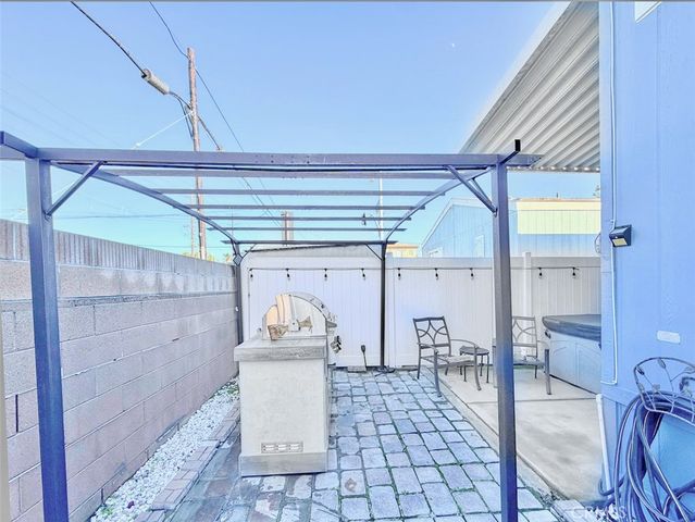 7652 Garfield 7, Huntington Beach, CA 92648