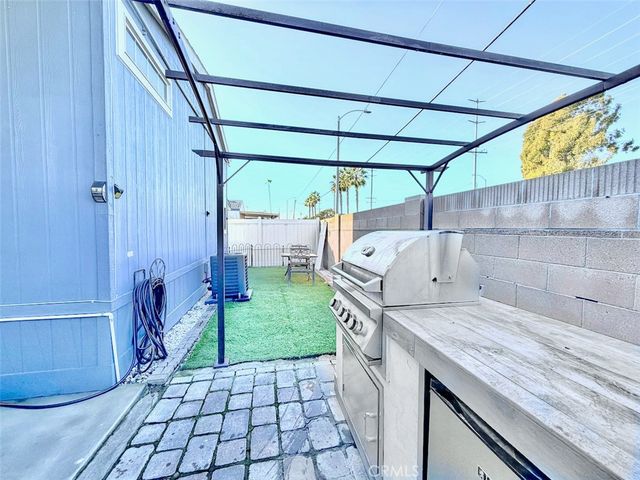 7652 Garfield 7, Huntington Beach, CA 92648