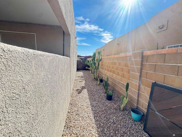 28712 Canal Ave, Wellton, AZ 85356