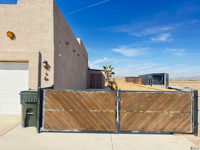 28712 Canal Ave, Wellton, AZ 85356