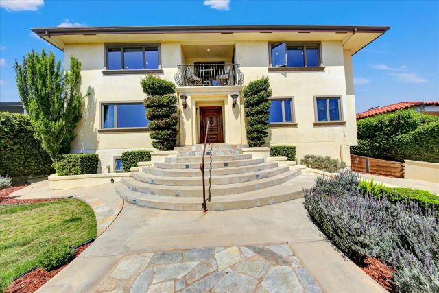 2540 Chatsworth, San Diego, CA 92106