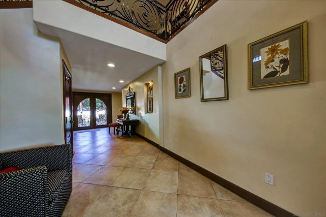2540 Chatsworth, San Diego, CA 92106