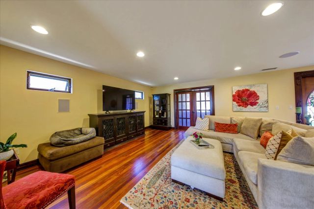 2540 Chatsworth, San Diego, CA 92106