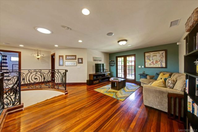 2540 Chatsworth, San Diego, CA 92106