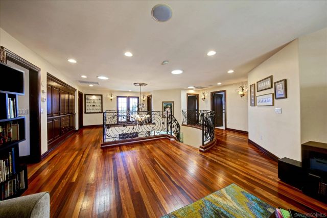 2540 Chatsworth, San Diego, CA 92106