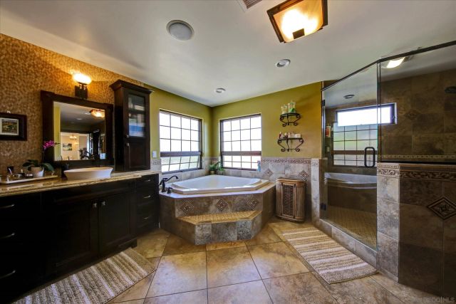 2540 Chatsworth, San Diego, CA 92106