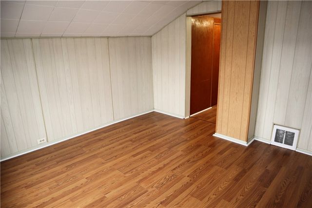 506 Lewis Ave, Jeannette, PA 15644