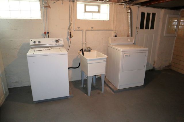 506 Lewis Ave, Jeannette, PA 15644