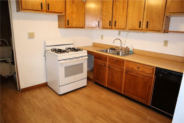 506 Lewis Ave, Jeannette, PA 15644