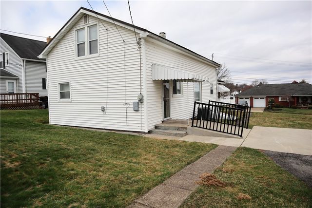 506 Lewis Ave, Jeannette, PA 15644