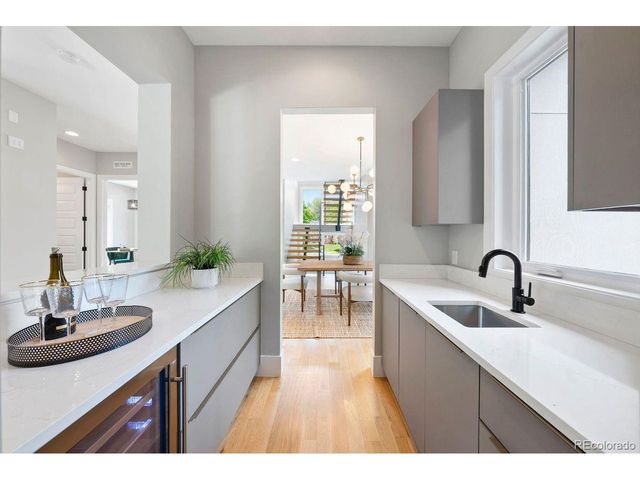 1500 S Elizabeth St, Denver, CO 80210