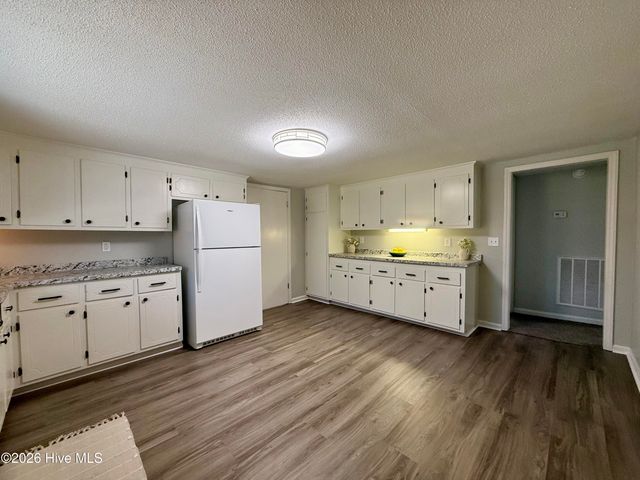 101 Cherry Street, Williamston, NC 27892