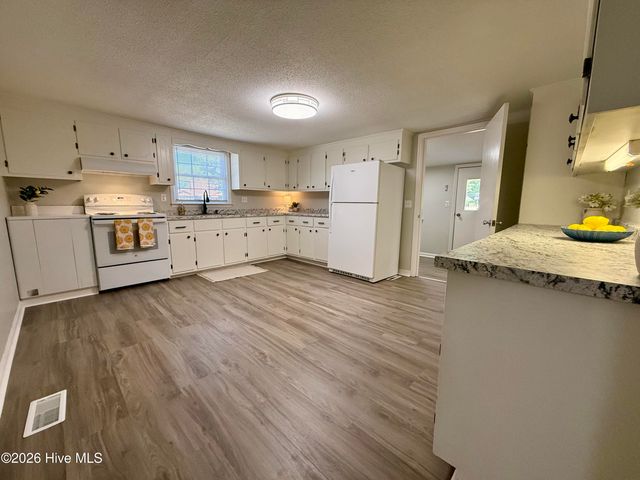 101 Cherry Street, Williamston, NC 27892