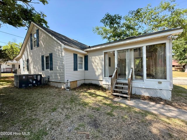 101 Cherry Street, Williamston, NC 27892