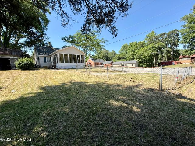 101 Cherry Street, Williamston, NC 27892