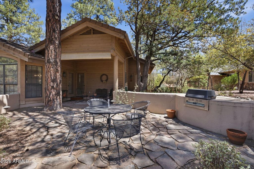 Image 36 of property listing at 1750 CAMBRIDGE Drive, Prescott, AZ 86305