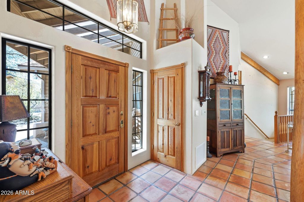 Image 9 of property listing at 1750 CAMBRIDGE Drive, Prescott, AZ 86305