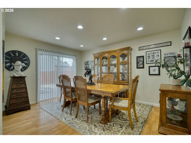 51673 Se 5TH St, Scappoose, OR 97056