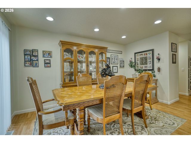 51673 Se 5TH St, Scappoose, OR 97056