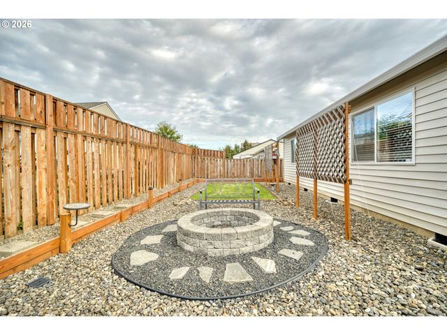 51673 Se 5TH St, Scappoose, OR 97056