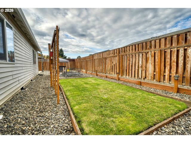 51673 Se 5TH St, Scappoose, OR 97056