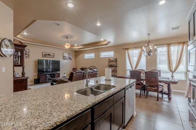 12435 Knightsbridge Drive, Horizon City, TX 79928
