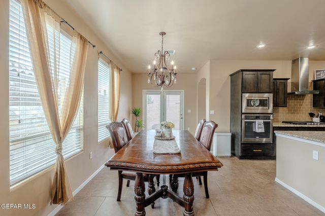 12435 Knightsbridge Drive, Horizon City, TX 79928