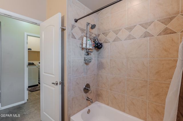 12435 Knightsbridge Drive, Horizon City, TX 79928