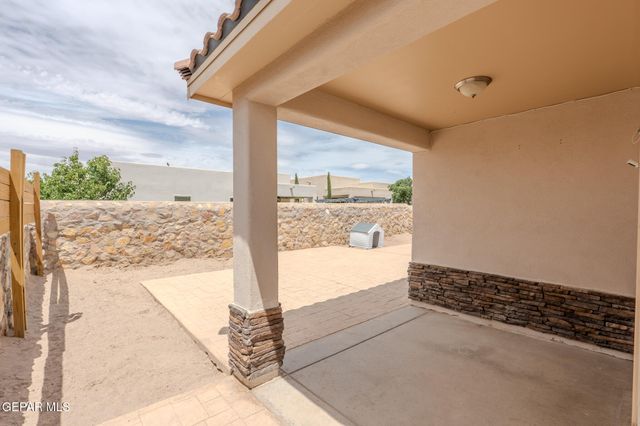 12435 Knightsbridge Drive, Horizon City, TX 79928