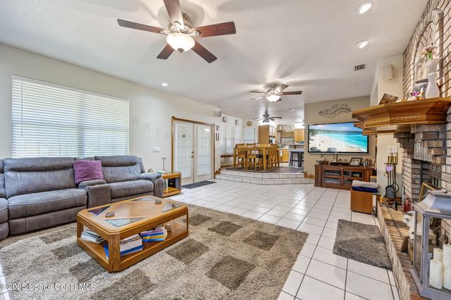 5425 James Lane, Mims, FL 32754