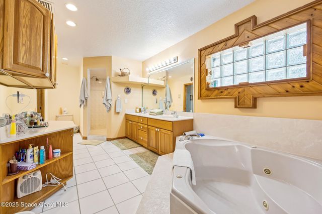 5425 James Lane, Mims, FL 32754