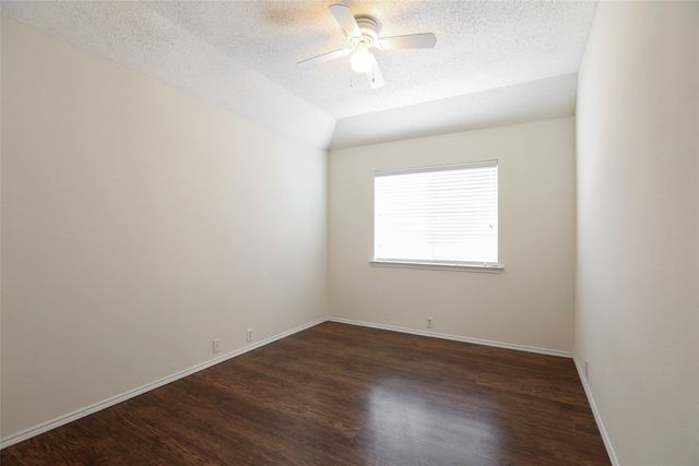 206 Howley Court, Irving, TX 75063