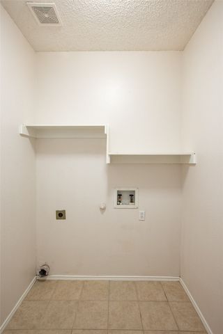 206 Howley Court, Irving, TX 75063