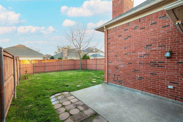 206 Howley Court, Irving, TX 75063
