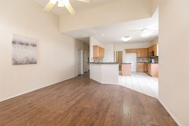 206 Howley Court, Irving, TX 75063