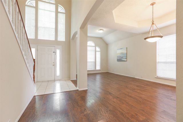 206 Howley Court, Irving, TX 75063
