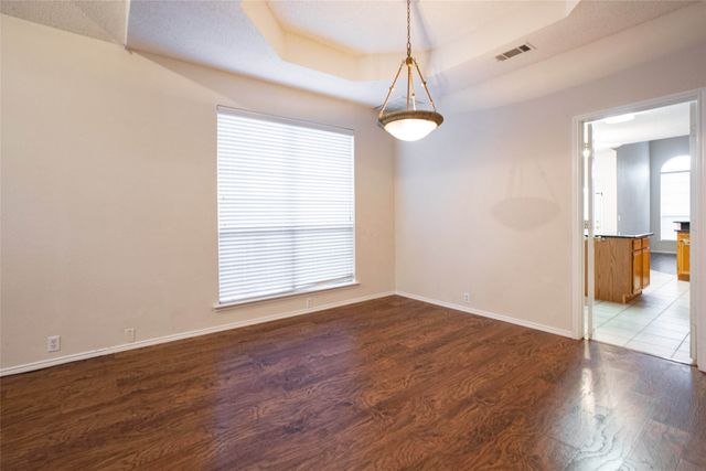 206 Howley Court, Irving, TX 75063