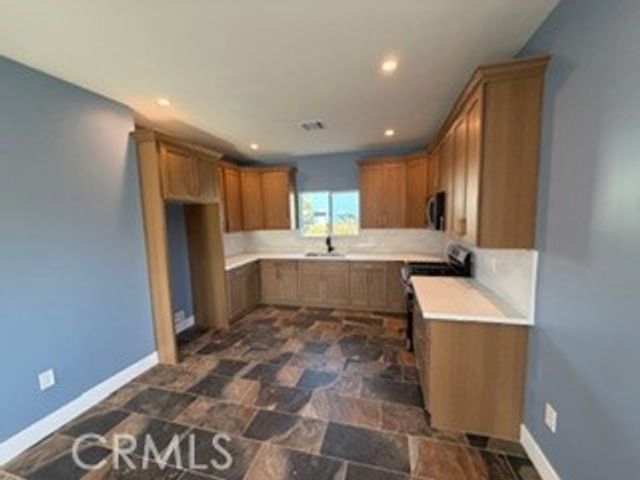 7745 Cypress Avenue 2, Fontana, CA 92336