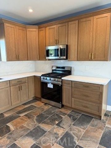 7745 Cypress Avenue 2, Fontana, CA 92336